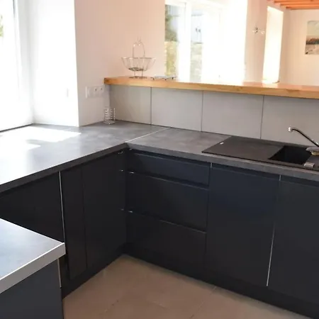 With 2 Bedrooms Дом отдыха *